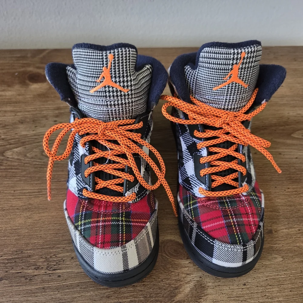 RARE Jordan 5 retro plaid Size 2Y